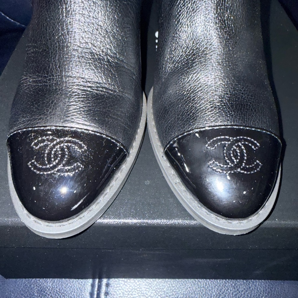 CHANEL Short Boot - Picture 6 of 10